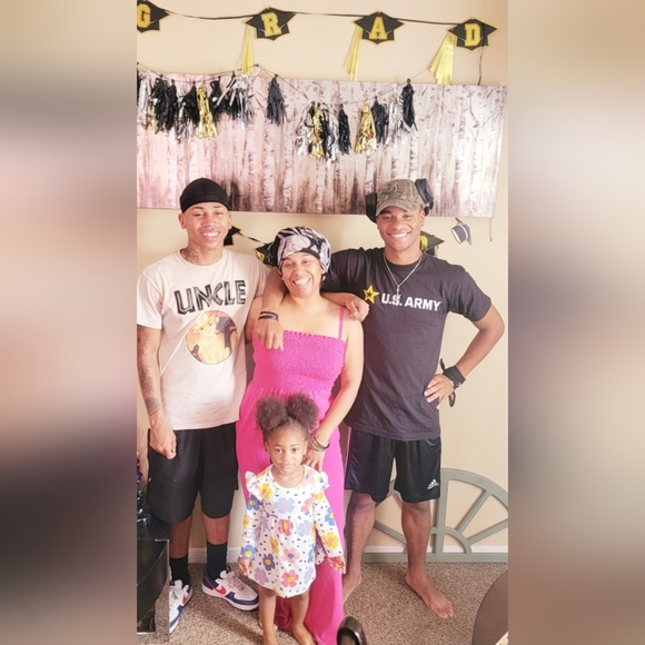 WASUP POSH FRIENDS! Its me  Precious Nieves 💕 - Picture 14 of 15